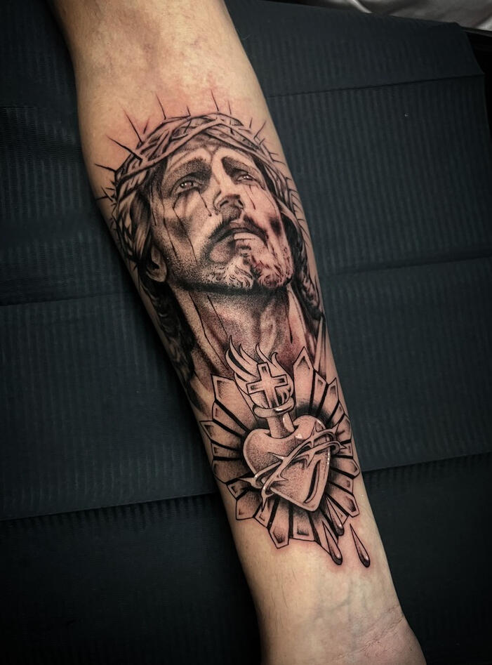 Ignacio Vicente | Fine Line tattoo Madrid Tatuador especializado en Líneas Finas en Madrid