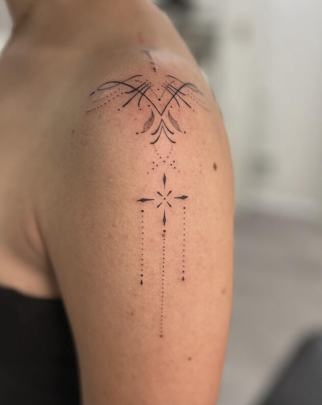 Ignacio Vicente | Fine Line tattoo Madrid Tatuador especializado en Líneas Finas en Madrid